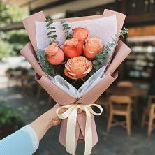 Букет цветов из:  Розы в Верхнем Турове