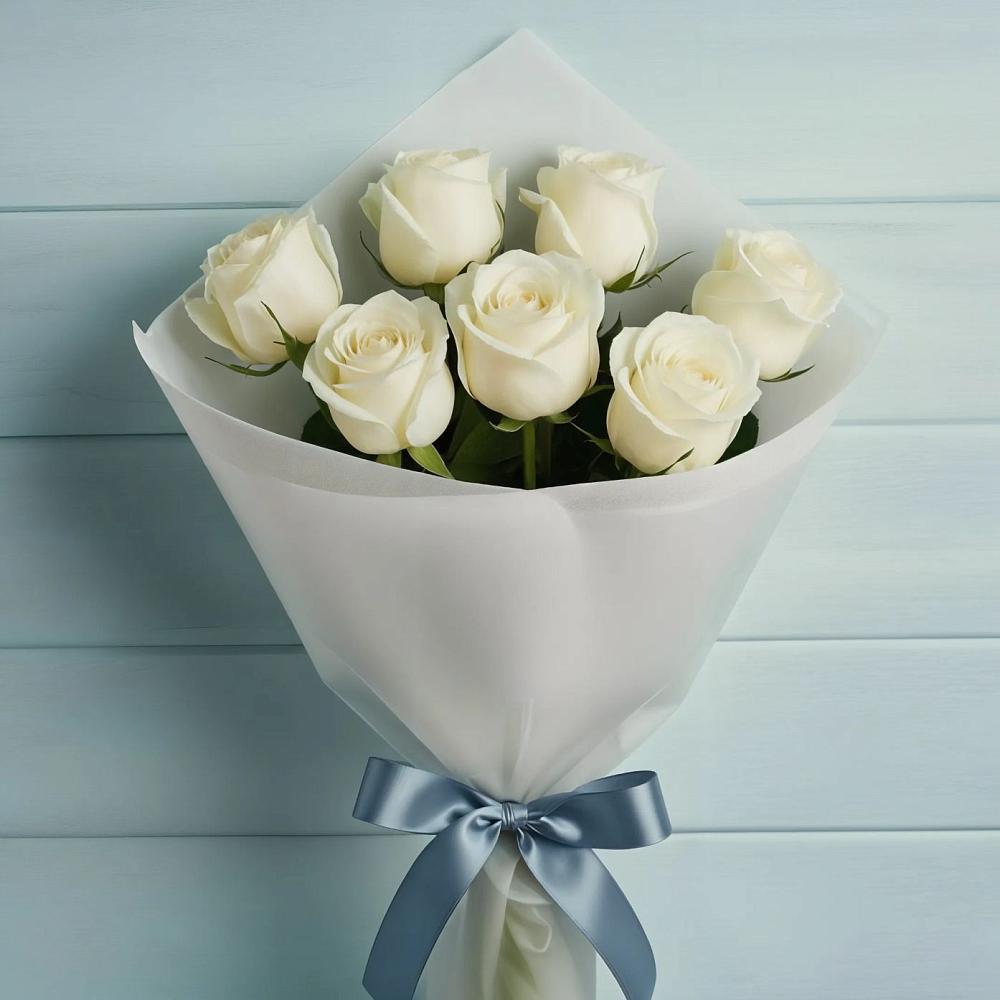 Букет 7 Белых роз Эдлесс Лав в Верхнем Турове